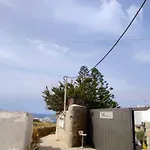 Mykonian Iros & *