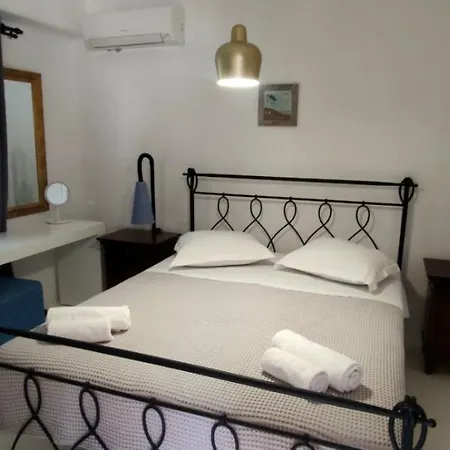 Mykonian Iros &