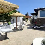 Mykonian Iros & Καλό Λιβάδι