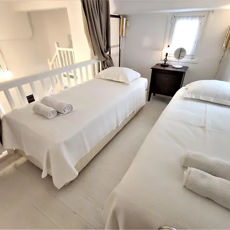 Mykonian Iros & Villa Kalo Livadi