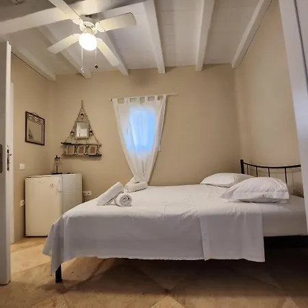 Mykonian Iros & Villa