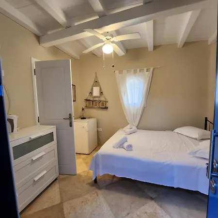 Villa Mykonian Iros &