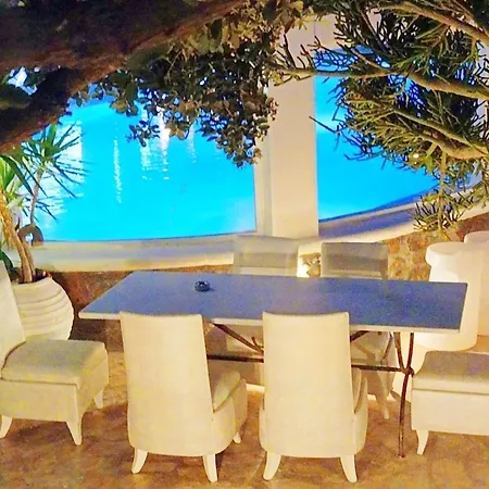 Mykonian Iros & * Kalo Livadi