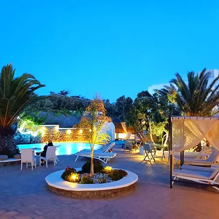 Mykonian Iros &