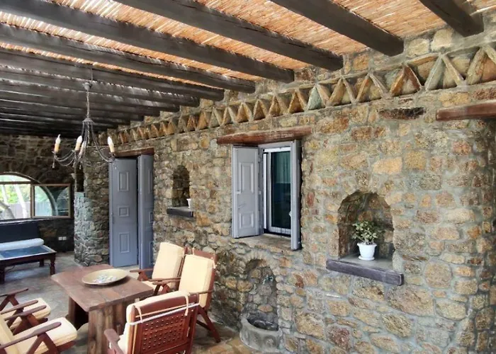 Mykonian Iros & Вилла Кало-Ливади