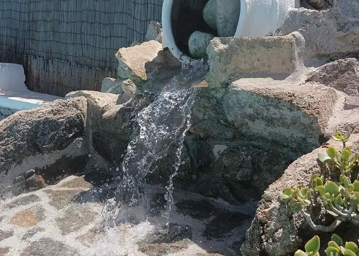 Mykonian Iros & * Кало-Ливади