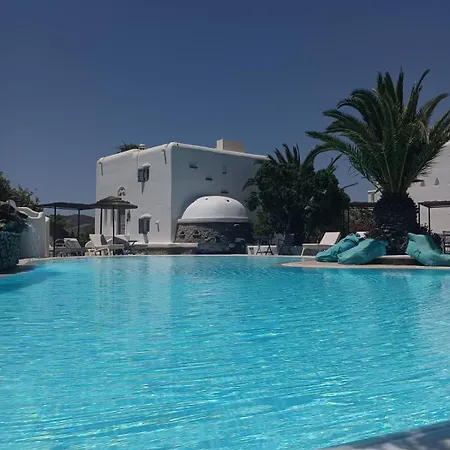 Vila Mykonian Iros & *