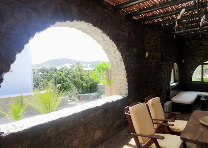 Mykonian Iros & Villa