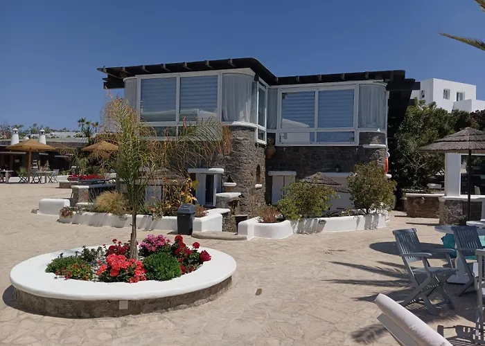 Villa Mykonian Iros & *